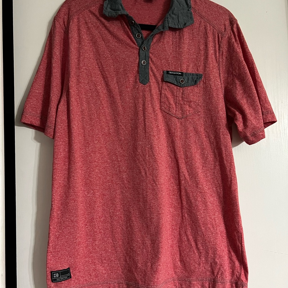 Men’s shirt by Distortion size Large